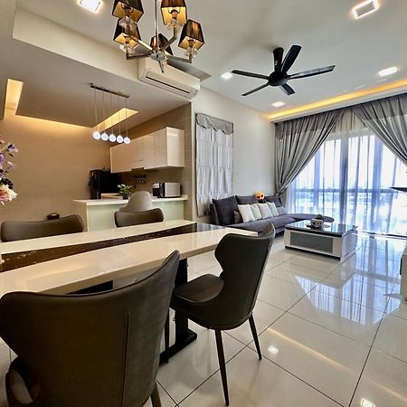 Takuro Homestay Petaling Jaya Exterior foto
